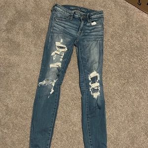 American eagle ripped skinny jeans